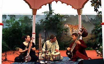 Konzert mit Yogendra